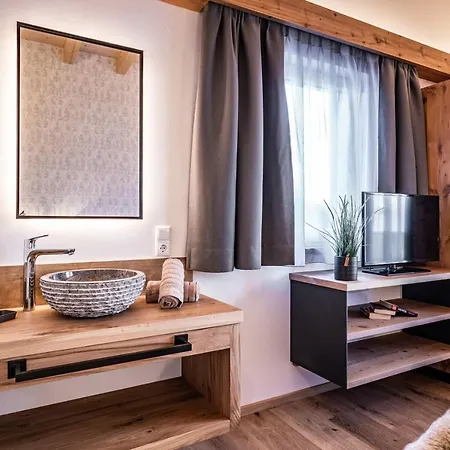 Apart Alpenland Apartment Mayrhofen