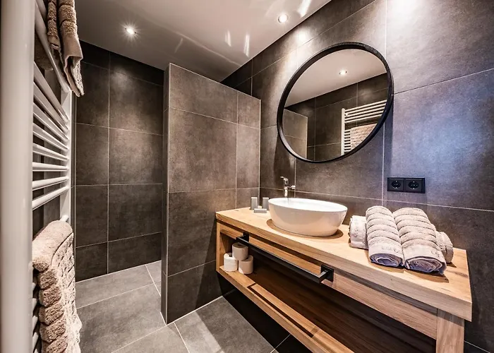 Апартаменти Alpenland *