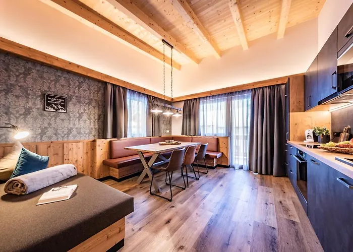 Alpenland Майрхофен